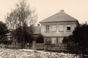 18-Budova-mestanske-skoly-po-oprave-v-roce-1946